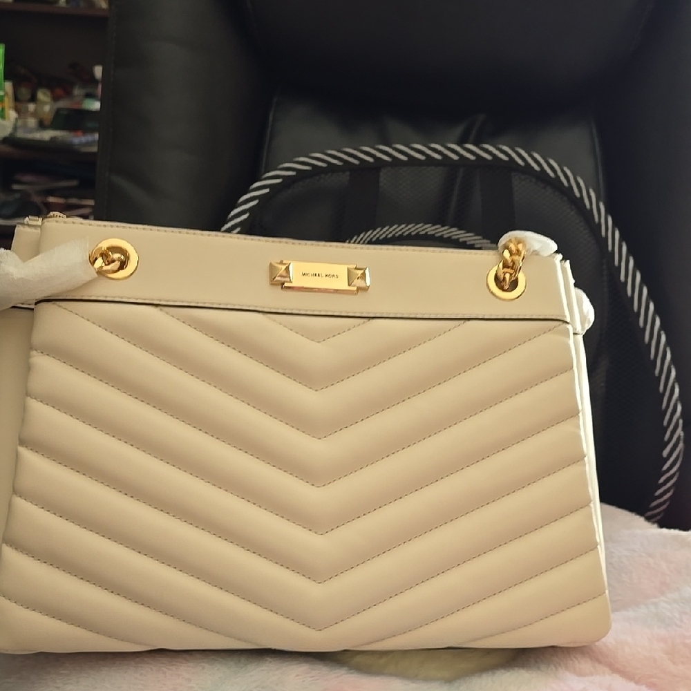 Michael Kors Cream Quilted Women's Bag
